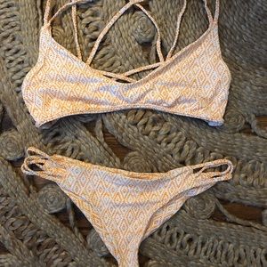 Frankies bikinis set